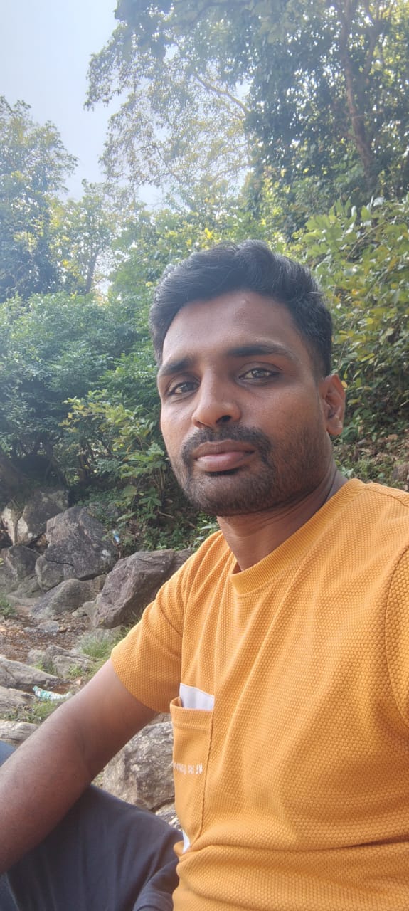 Sonu Kumar - Owner of LavKush Taxi Service